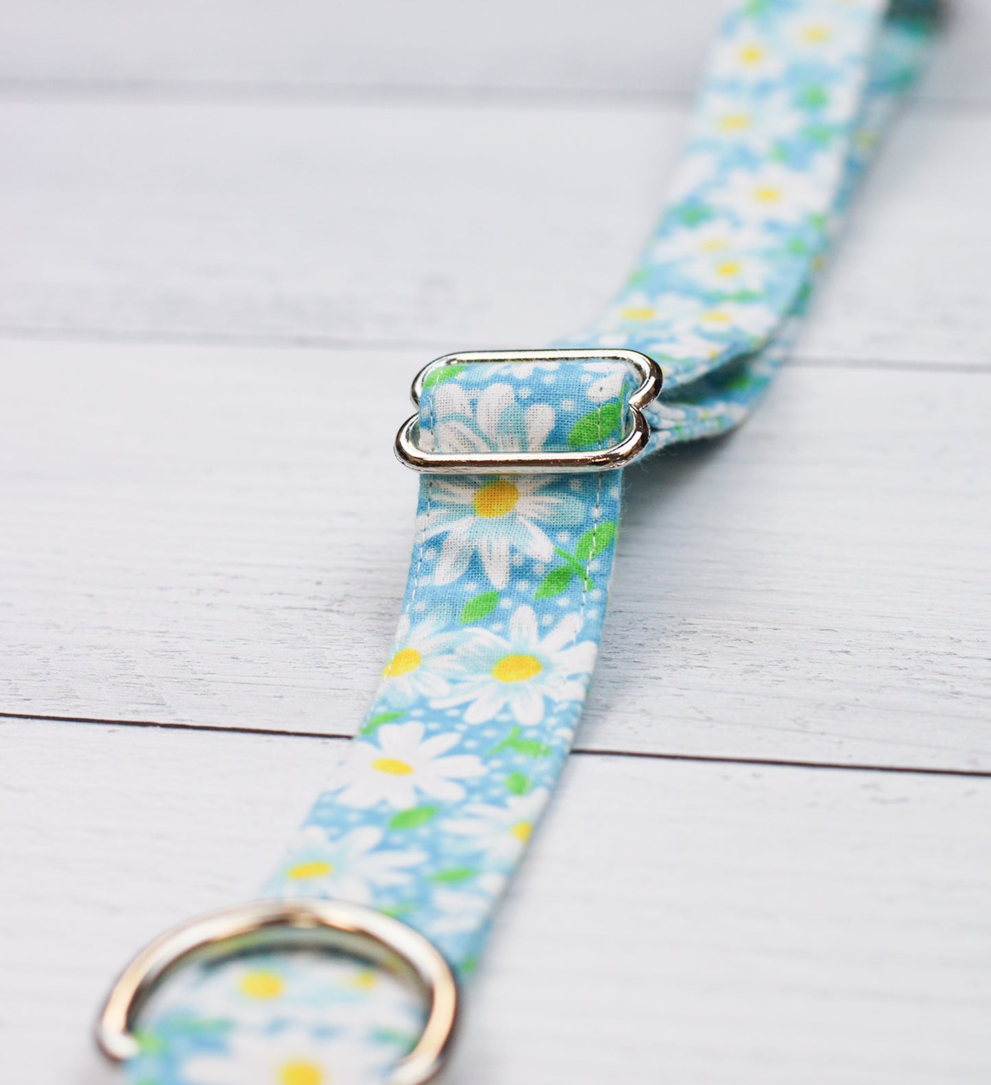 Daisy Chain Collar